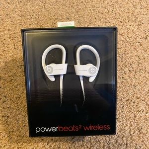 BRAND NEW POWERBEATS 2 WIRELESS BY DR DRE